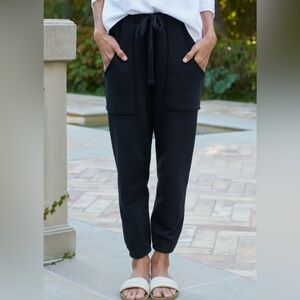 Frank and Eileen Black Women's Eamon Jogger Pants